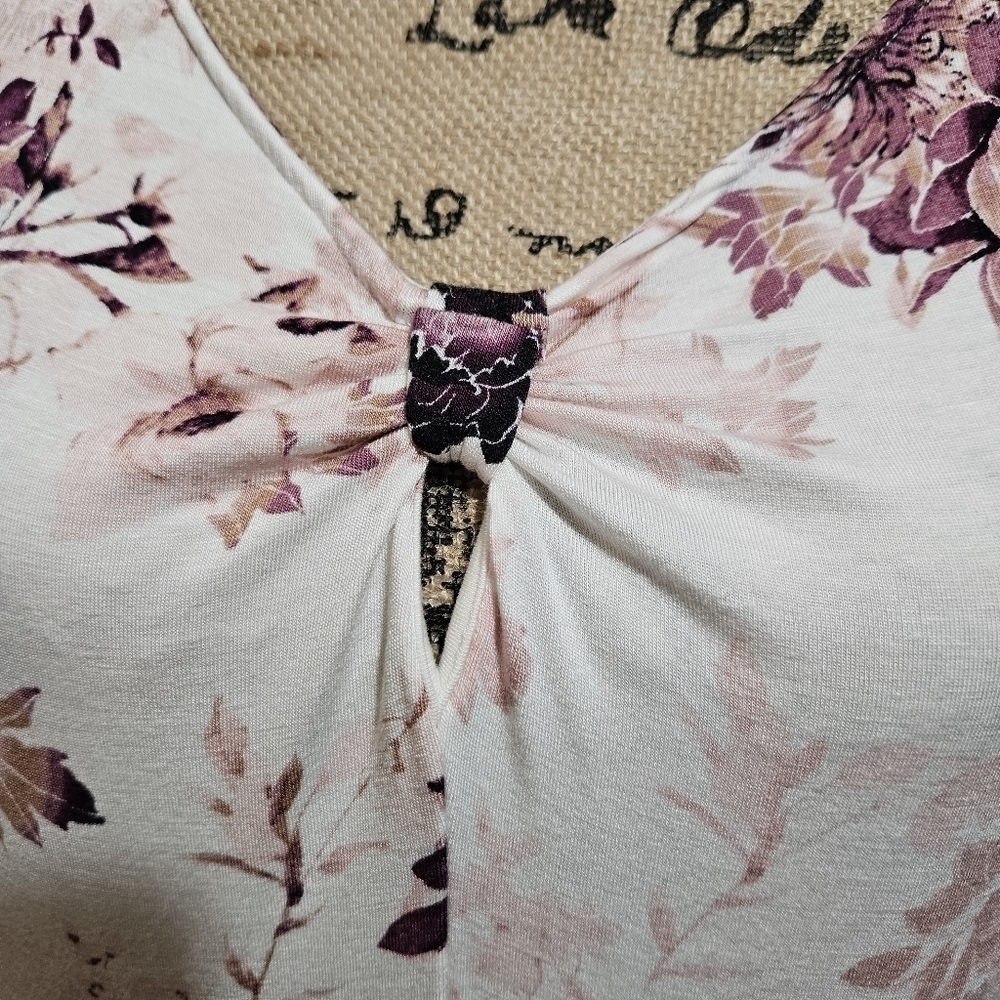 Nue Options Floral Blouse Size M - Picture 2 of 9